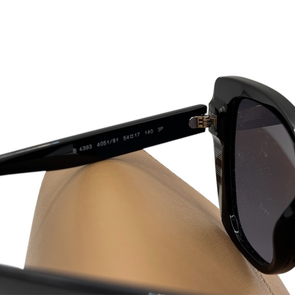Burberry Sunglasses - New - Picture 3 of 7